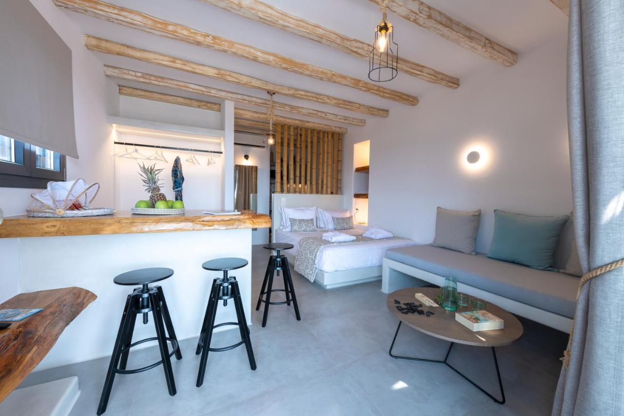 Aelia Suites Adamantas  Exterior photo